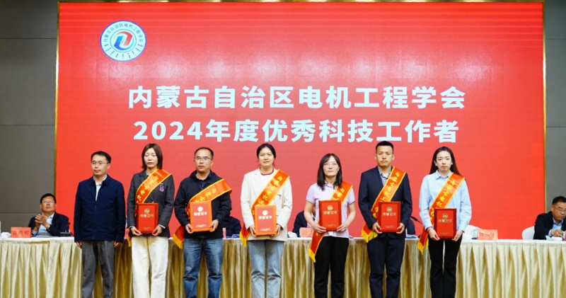 DSC08758(1).jpg DSC08758(1).jpg